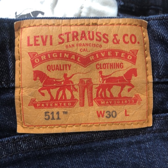 Classic Levi’s 511 Men’s Denim Cut-Off Shorts - Picture 9 of 10